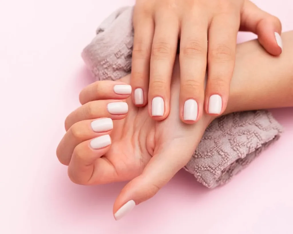 تركيب أظافر